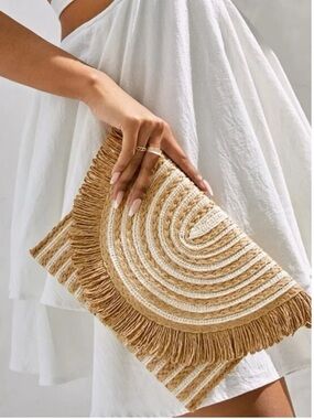 Neutral Straw Fringe Clutch - Beige White
